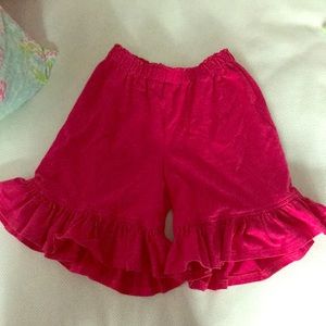 Persnickety shorts. ❤️